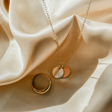 Load image into Gallery viewer, Personalized Disc Necklace
